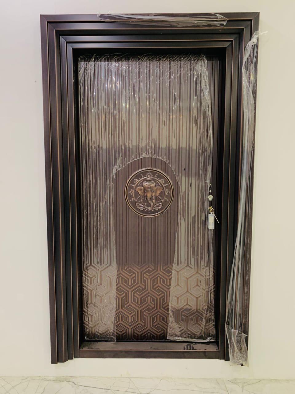 PTR 311 Main Door